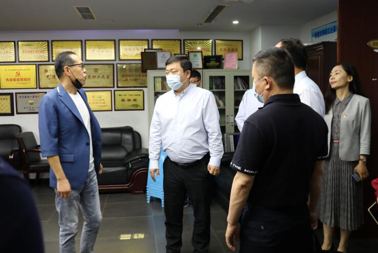 集團領(lǐng)導(dǎo)率隊赴各子公司調(diào)研指導(dǎo)工作