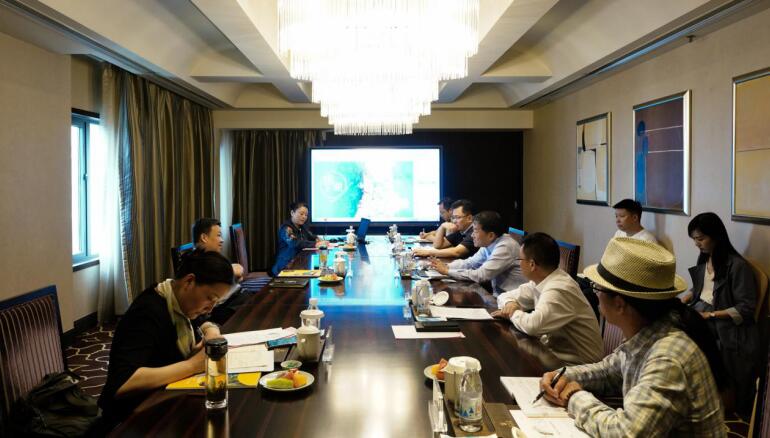 任丁董事長與德陽市委書記靳磊一行座談交流