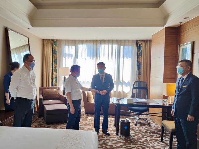 集團黨委委員、董事鄭貴林檢查指導酒店疫情防控和防汛工作