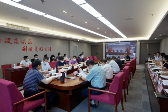 四川尊龍凱時集團召開疫情防控工作領導小組2022年第3次會議 集團黨委書記、董事長、疫情防控工作領導小組第一組長任丁主持會議并講話