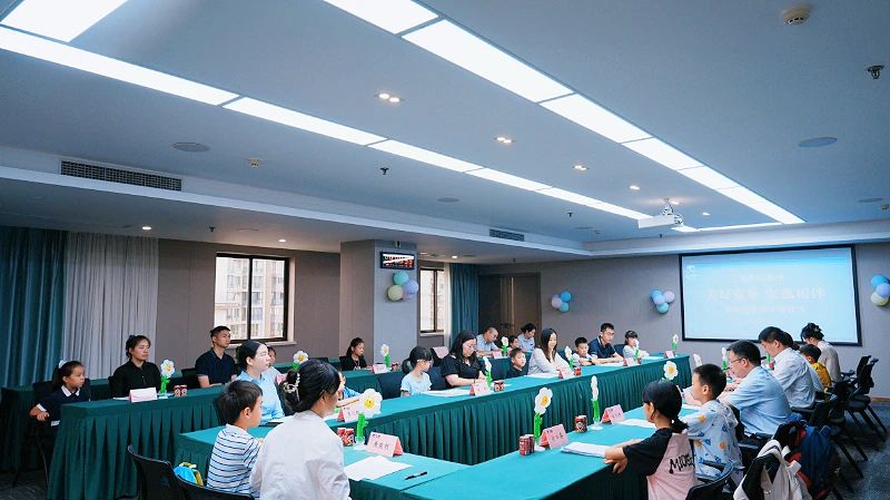 四川省尊龍凱時集團“美好童年·安逸相伴”暑期成長營暖心開班！